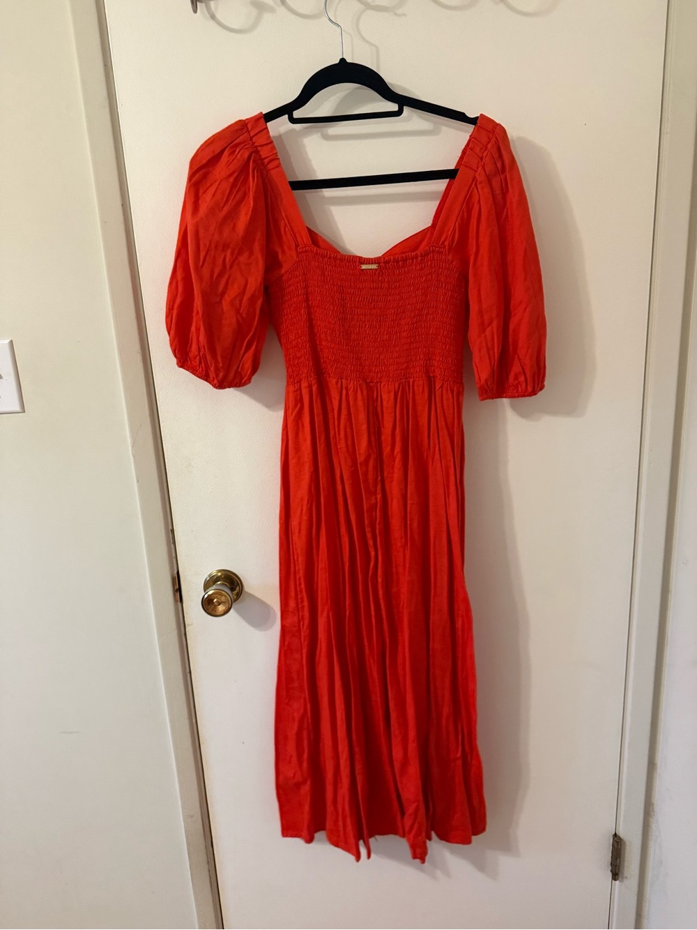 Billabong Red Puff-Sleeve Smocked Midi Dress